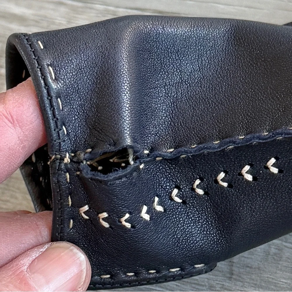 Vintage Leather Whipstitched Driving Gloves in Navy (size XS)